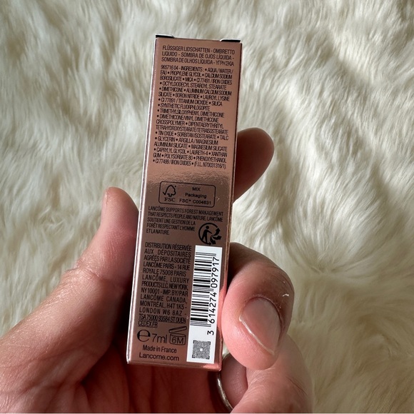 -lLancôme
Idôle Tint Liquid Eyeshadow & Eyeliner SUNBURST 01 - Picture 5 of 7